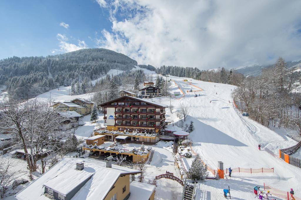 Alpin- Das Sporthotel, Summercard Included May - September Целль-ам-Зеє Екстер'єр фото