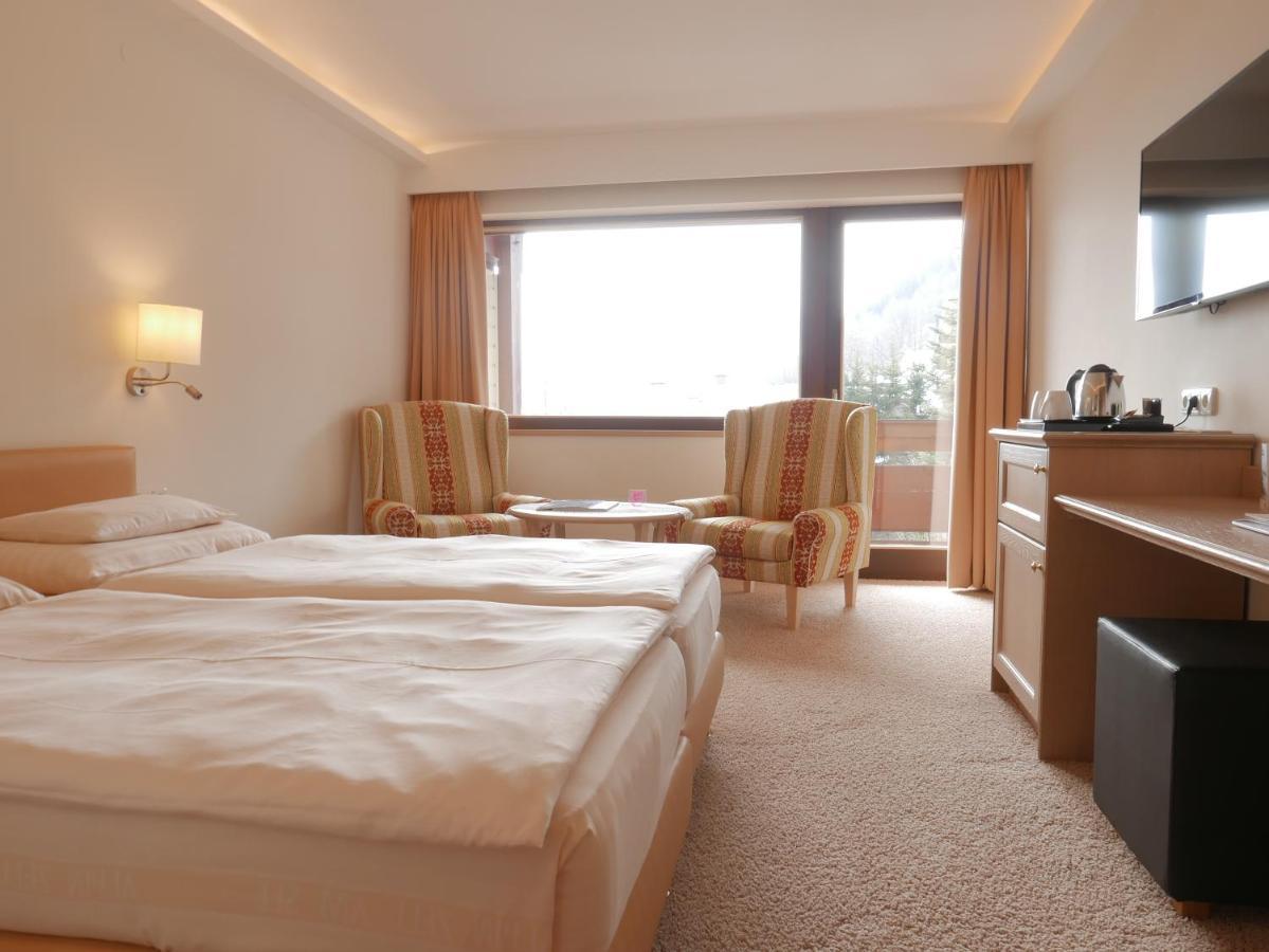 Alpin- Das Sporthotel, Summercard Included May - September Целль-ам-Зеє Екстер'єр фото