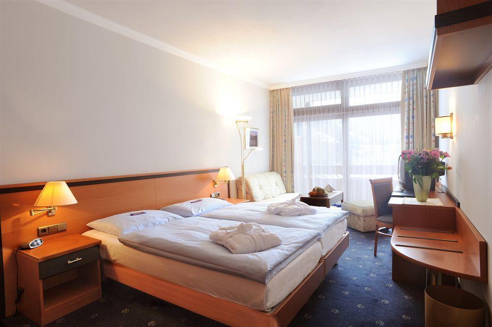 Alpin- Das Sporthotel, Summercard Included May - September Целль-ам-Зеє Екстер'єр фото