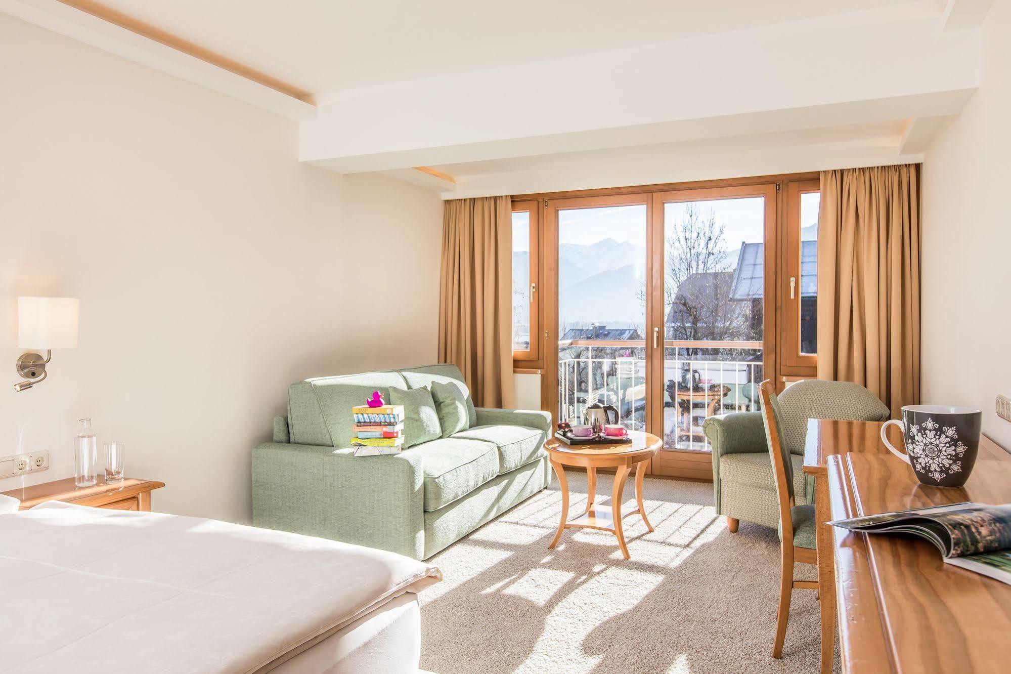 Alpin- Das Sporthotel, Summercard Included May - September Целль-ам-Зеє Екстер'єр фото