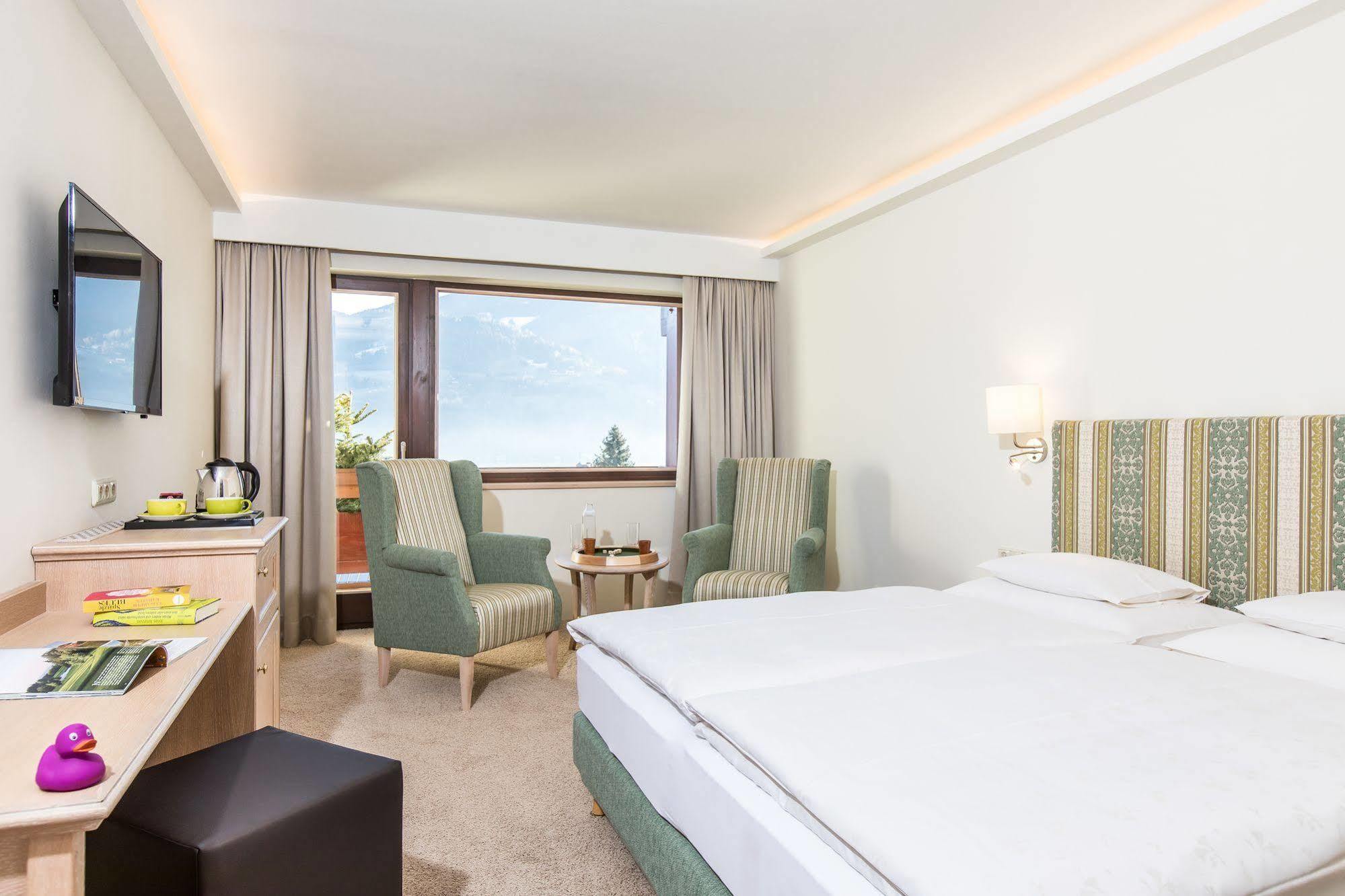 Alpin- Das Sporthotel, Summercard Included May - September Целль-ам-Зеє Екстер'єр фото